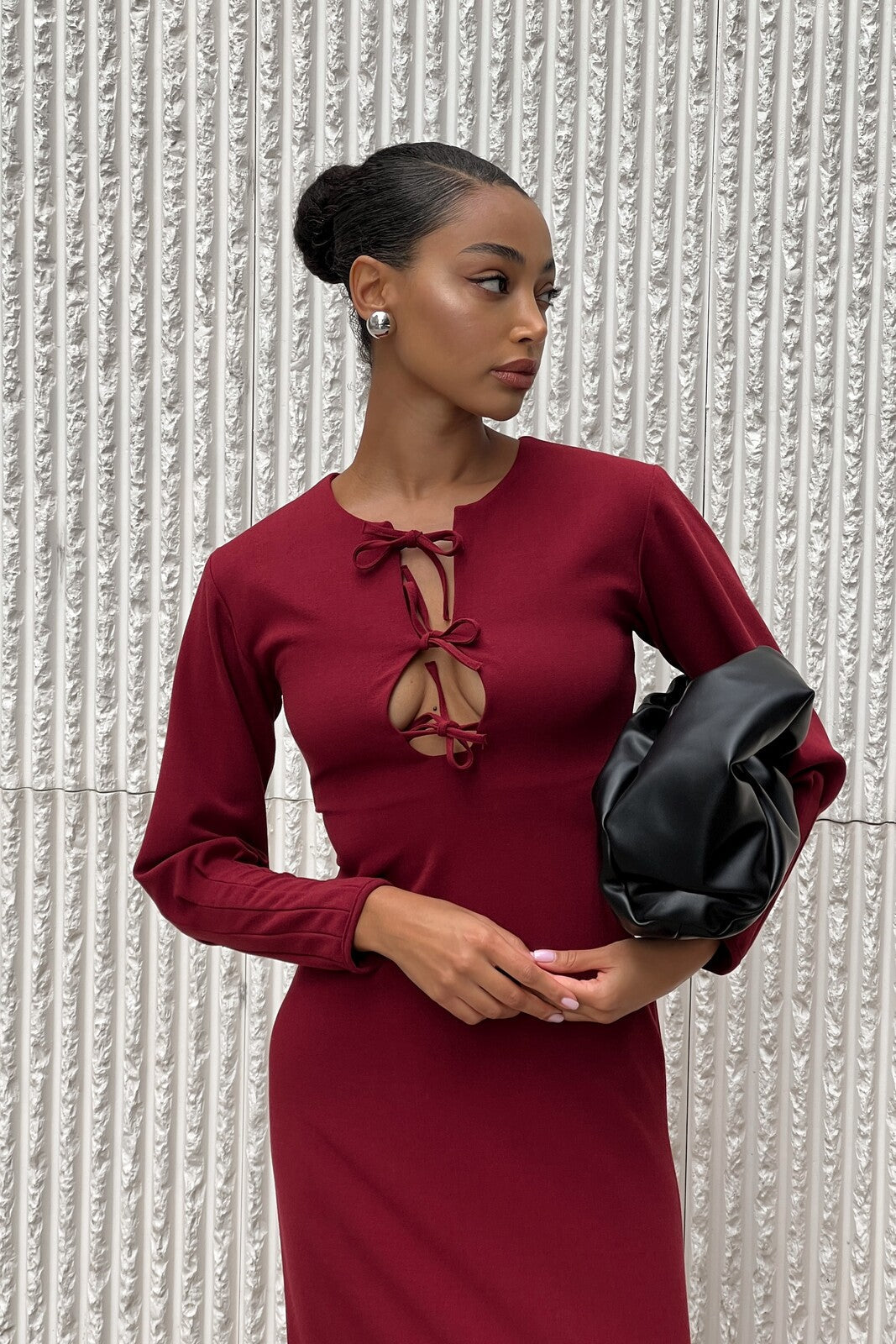 VESTIDO LONGO BORDEAUX DECOTE DE LAÇO