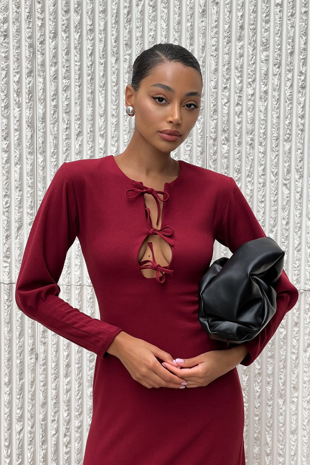 VESTIDO LONGO BORDEAUX DECOTE DE LAÇO