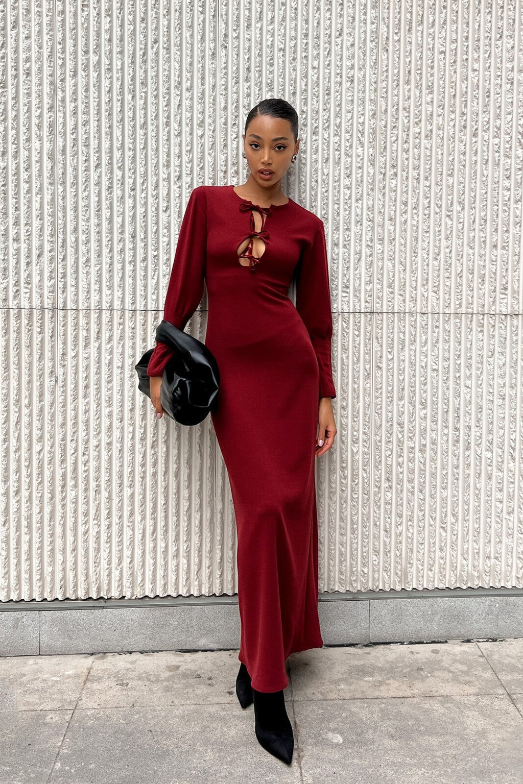 VESTIDO LONGO BORDEAUX DECOTE DE LAÇO