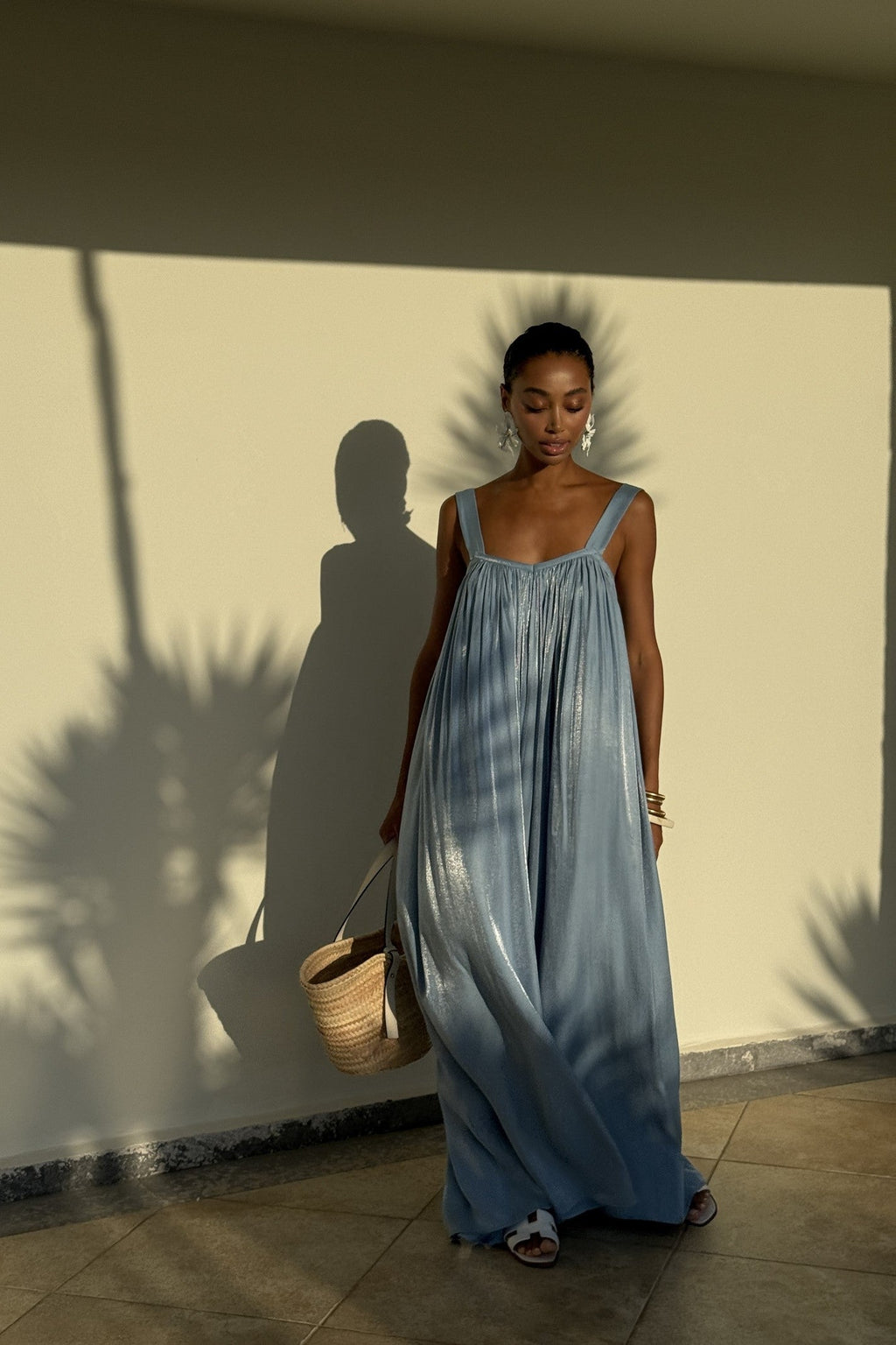 VESTIDO LONGO AZUL ACETINADO COSTAS ABERTAS