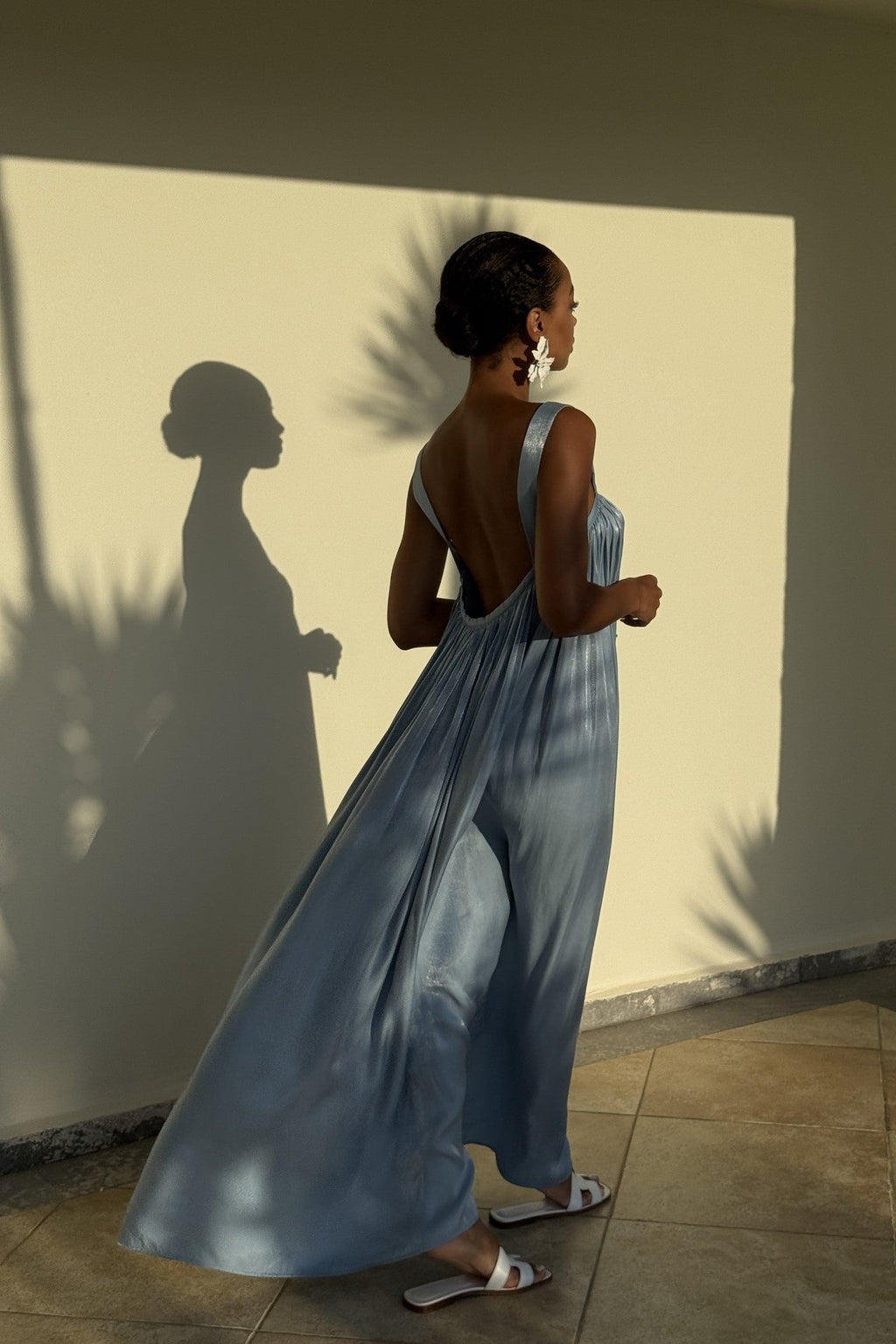 VESTIDO LONGO AZUL ACETINADO COSTAS ABERTAS