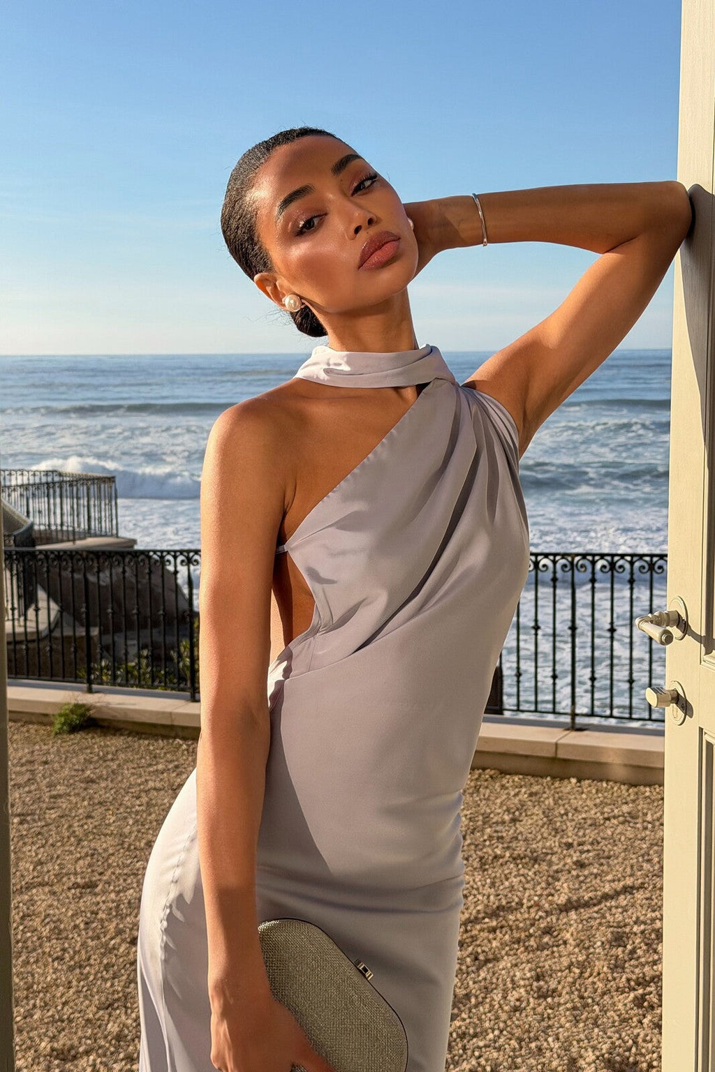VESTIDO COMPRIDO LAVANDA CLARO COM CAPA