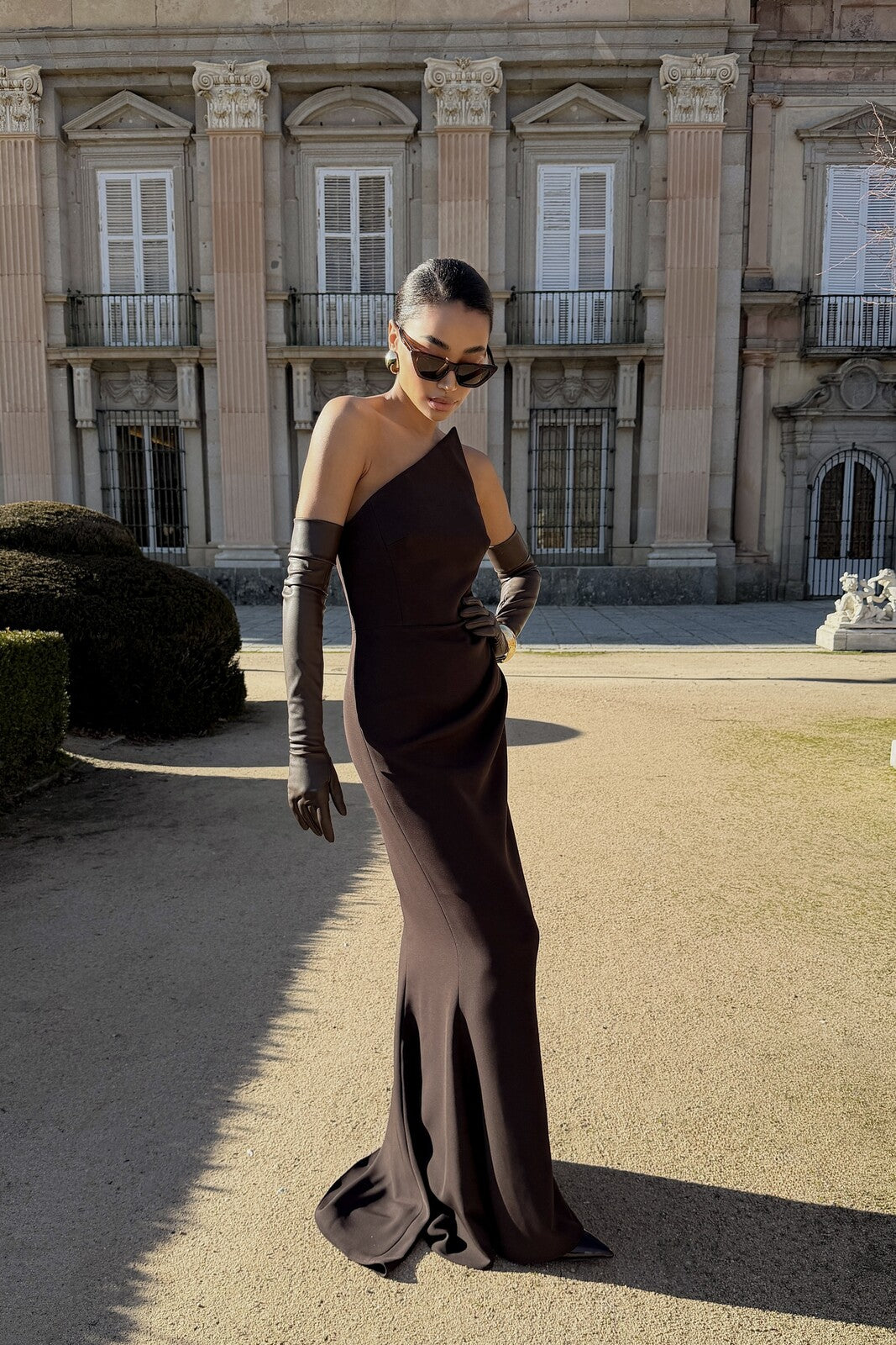 VESTIDO CASTANHO ASSIMÉTRICO
