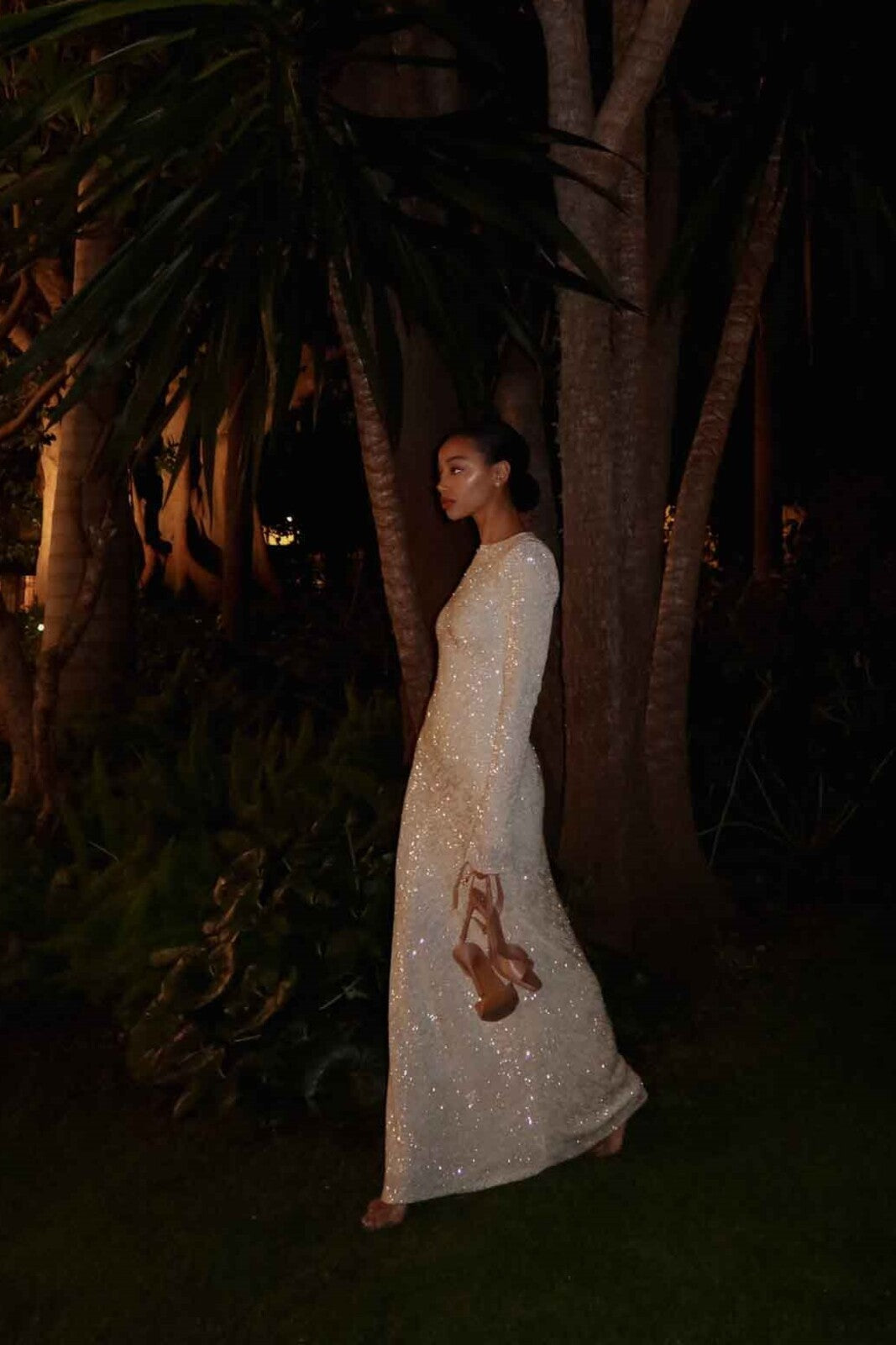 VESTIDO LANTEJOULA PÉROLA MANGA COMPRIDA
