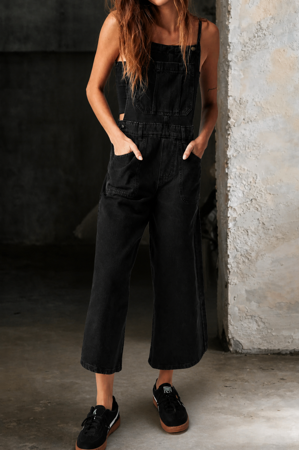 Elizabeth | Mono con Tirantes y Pierna Ancha