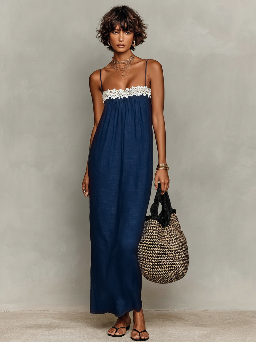 Maxi Vestido Minimalista con Panel de Encaje y Tirantes