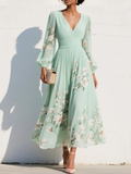 Vestido Maxi de Chiffon Verde Claro Plisado Floral con Cuello en V