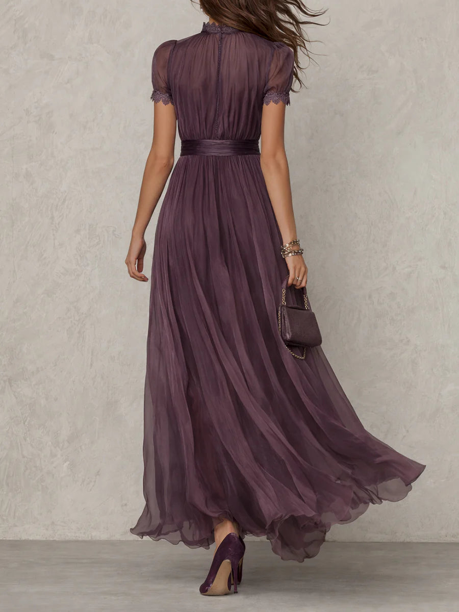 Vestido Maxi de Chiffon Morado con Escote de Ojo de Cerradura y Encaje