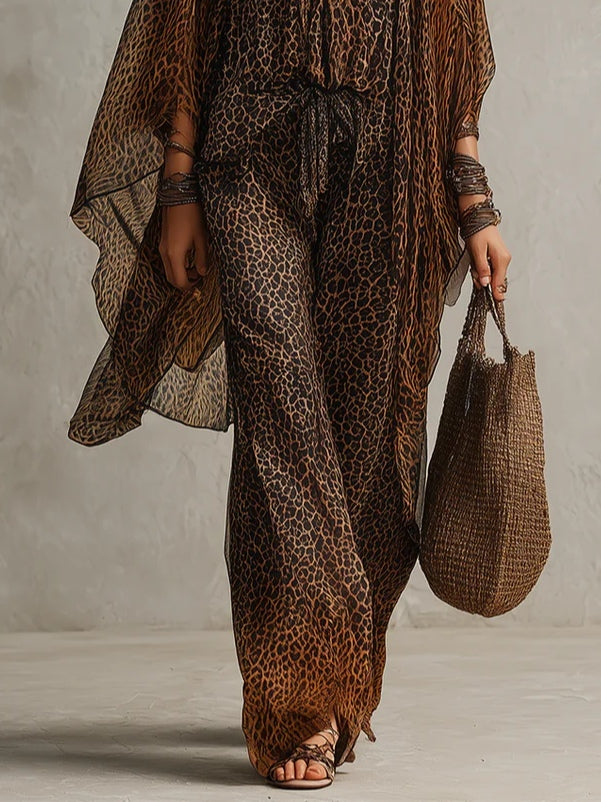 Conjunto Boho de Tres Piezas con Estampado de Leopardo Degradado y Bata Fluida
